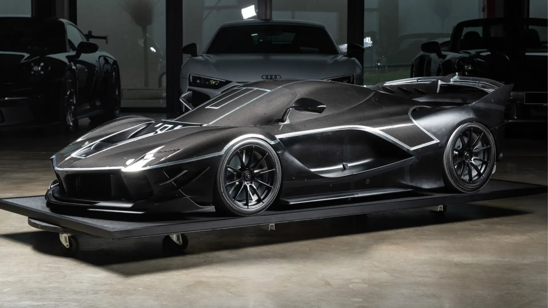 Масштабную модель трековой Ferrari FXX-K Evo продадут по цене настоящей машины