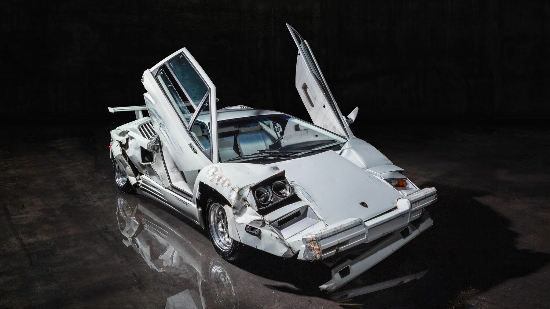 Разбитый на съёмках «Волка с Уолл-стрит» Lamborghini Countach хотят продать за 2 миллиона долларов