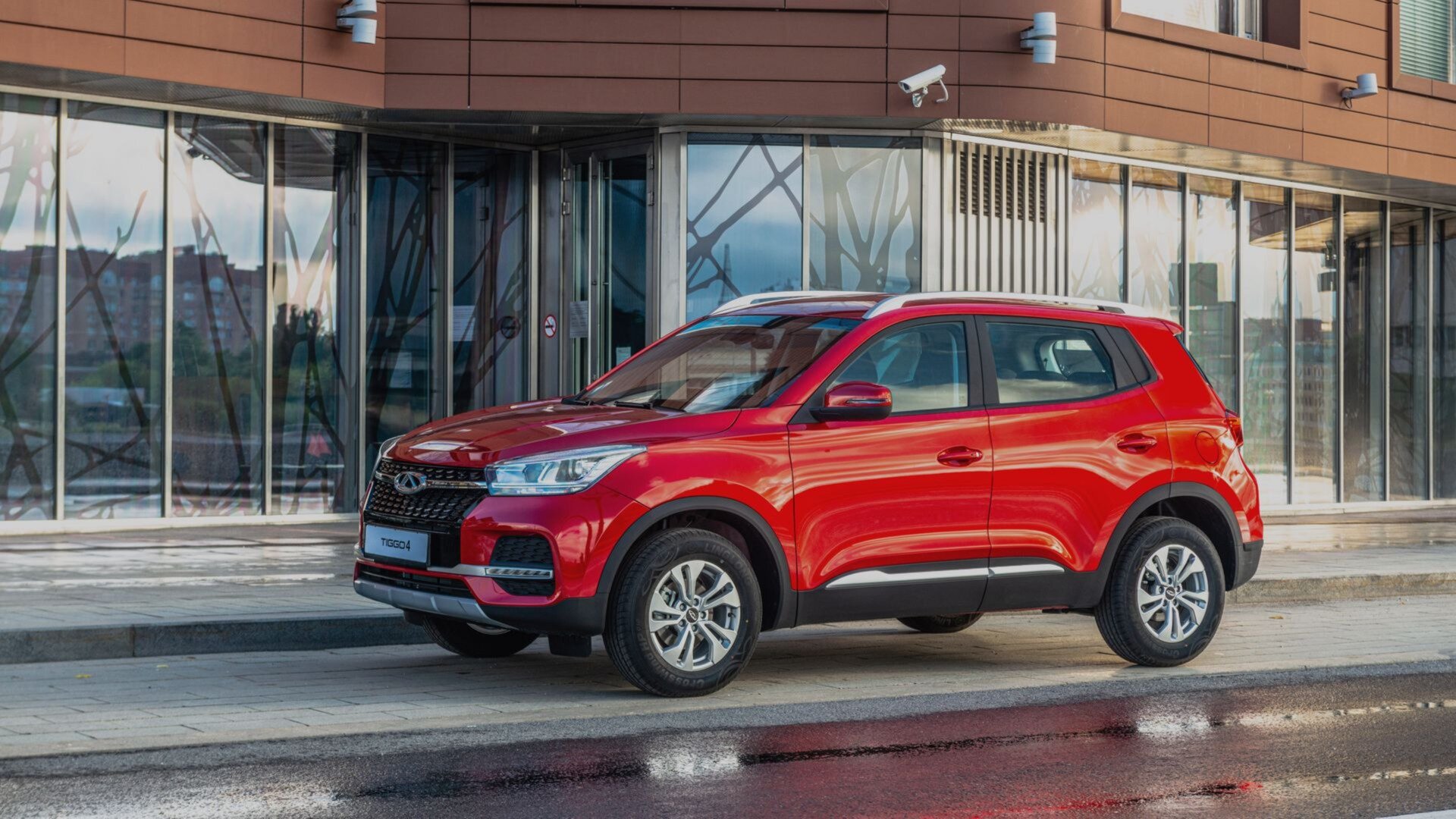 В России подорожали кроссоверы Chery