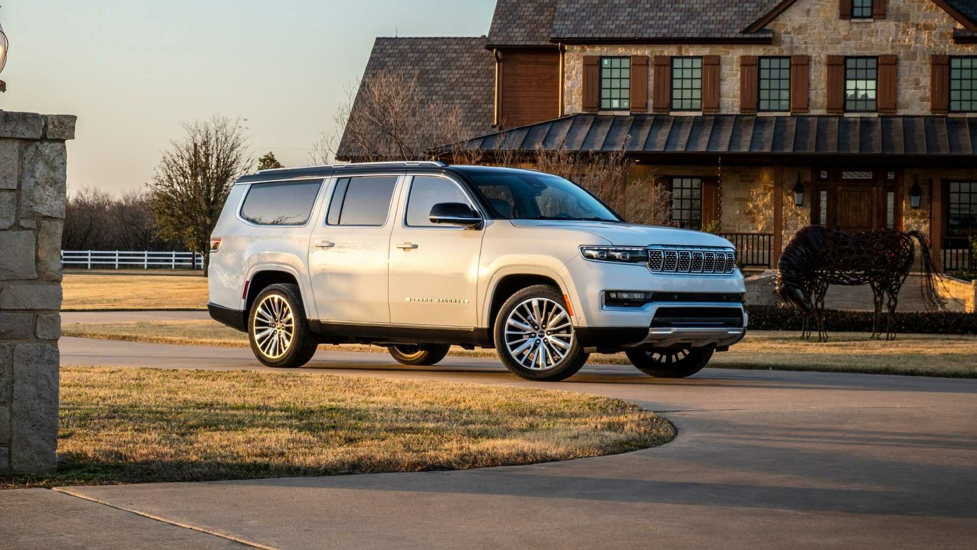 Самый роскошный Jeep получил удлинённую версию: 3,3 метра колёсной базы и 510 сил