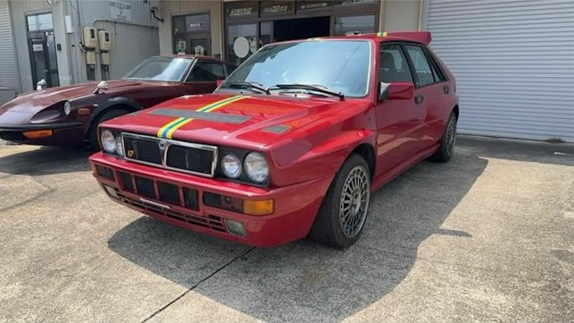 В Японии продают очень редкую  прощальную спецверсию Lancia Delta Integrale