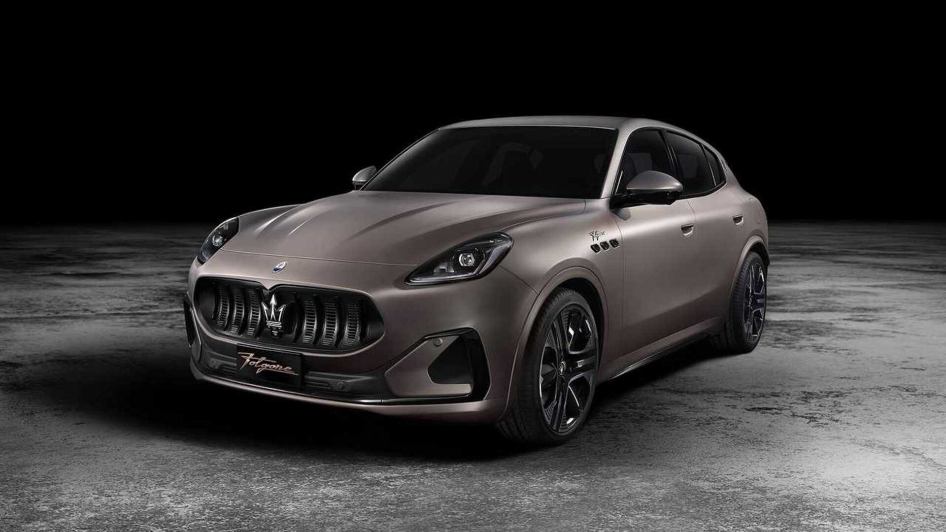 Электрическую версию кроссовера Maserati Grecale покажут в Шанхае