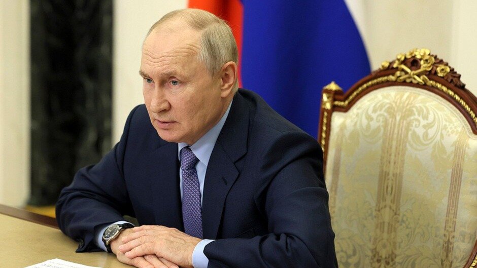 Путин потребовал разобраться с ценами на бензин и дизель