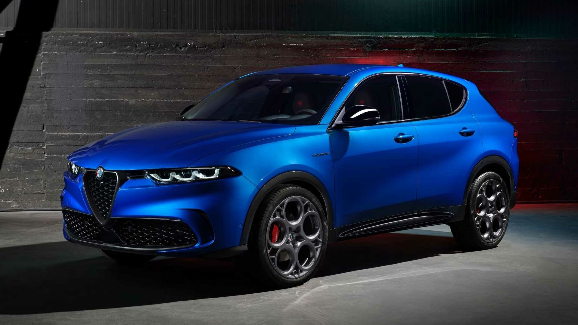 Представлен компактный кроссовер Alfa Romeo Tonale: 275 сил и очень «острый» руль