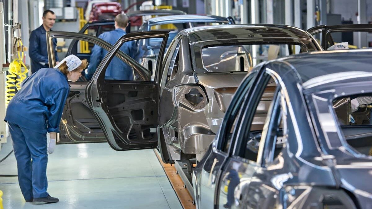 У АвтоВАЗа возникли проблемы с импортозамещением комплектующих для Lada