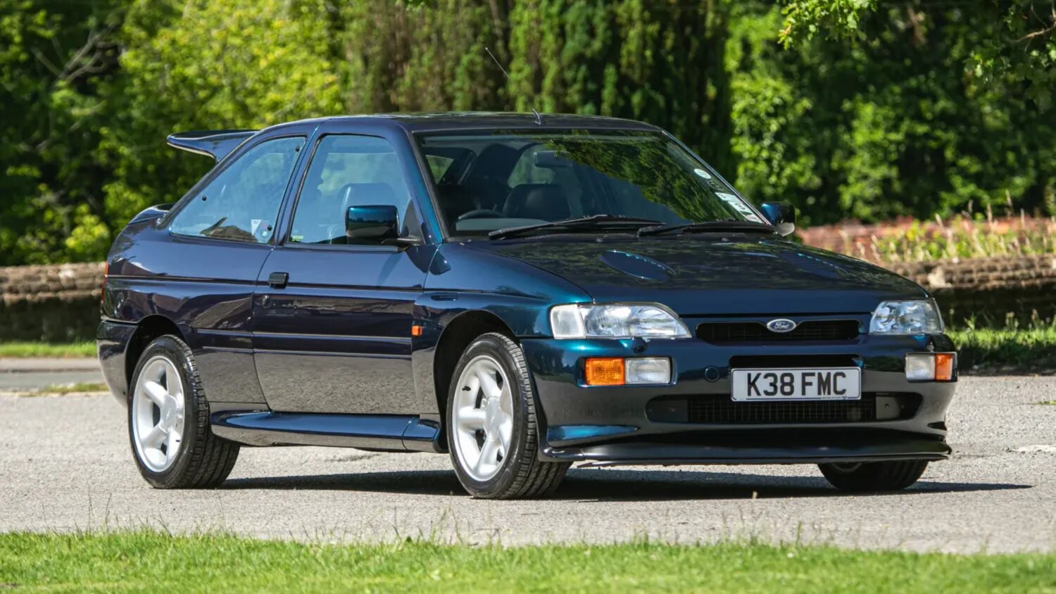 Хот-хэтч Ford Escort RS Cosworth, на котором ездил Джереми Кларксон, пустят с молотка