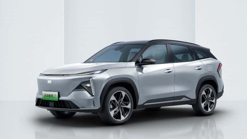 Geely обновила гибридный кроссовер Galaxy L7 через полтора года после выпуска