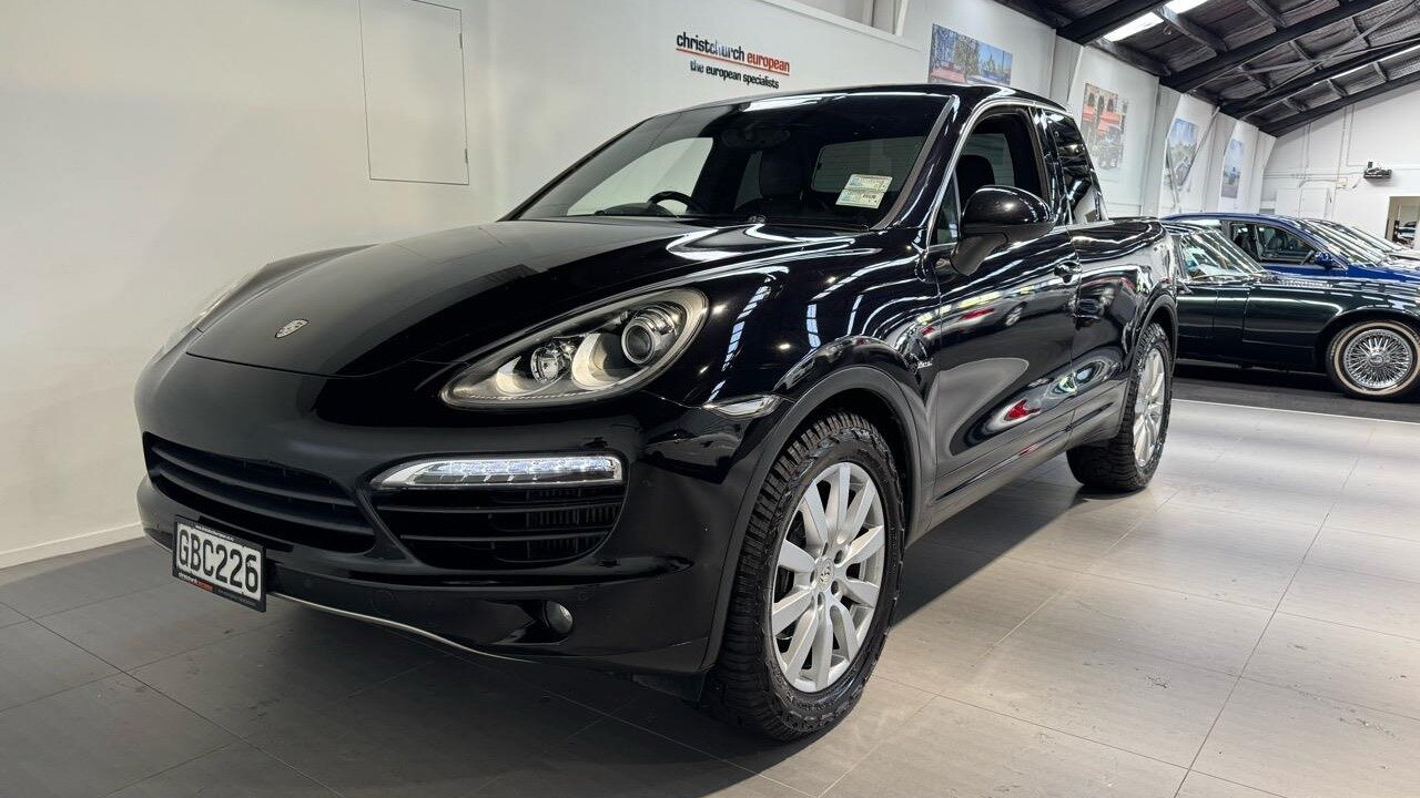 В продаже появился пикап Porsche Cayenne: сама марка такого не делала