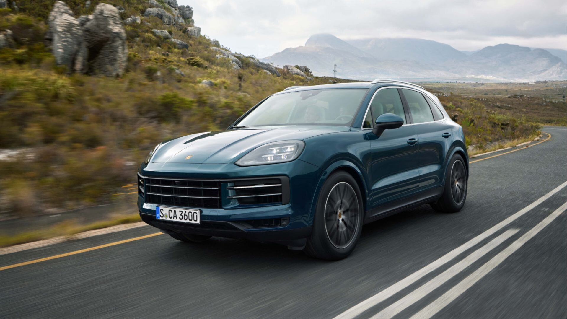 Обновлённый Porsche Cayenne представлен официально: три экрана и более мощные моторы