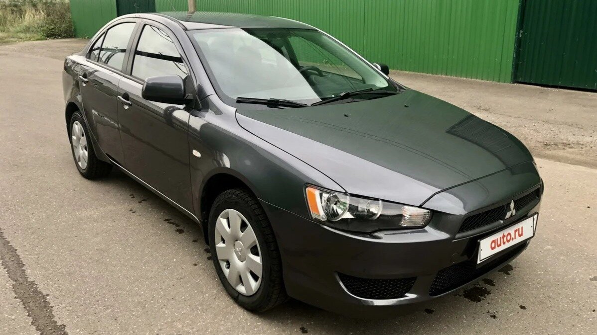 Новый Mitsubishi Lancer X 13 лет хранили в гараже и теперь продают