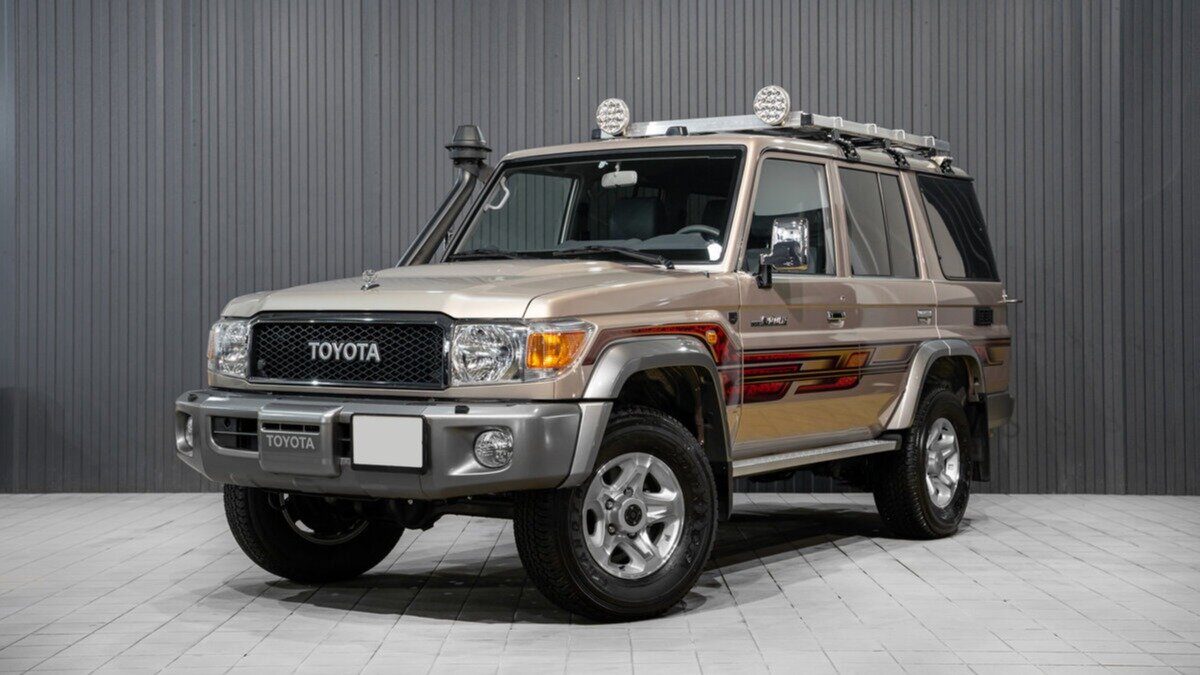 В России продают «новый» Toyota Land Cruiser 70, который простоял шесть лет
