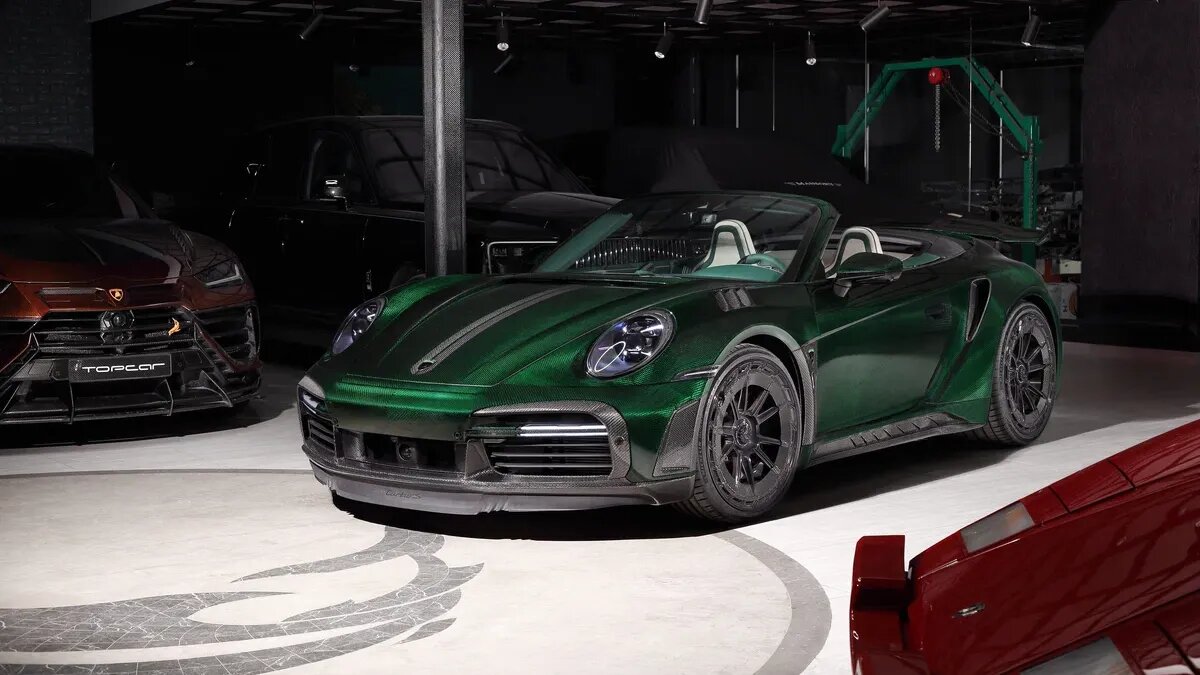 На Авто.ру продают уникальный карбоновый кабриолет Porsche 911