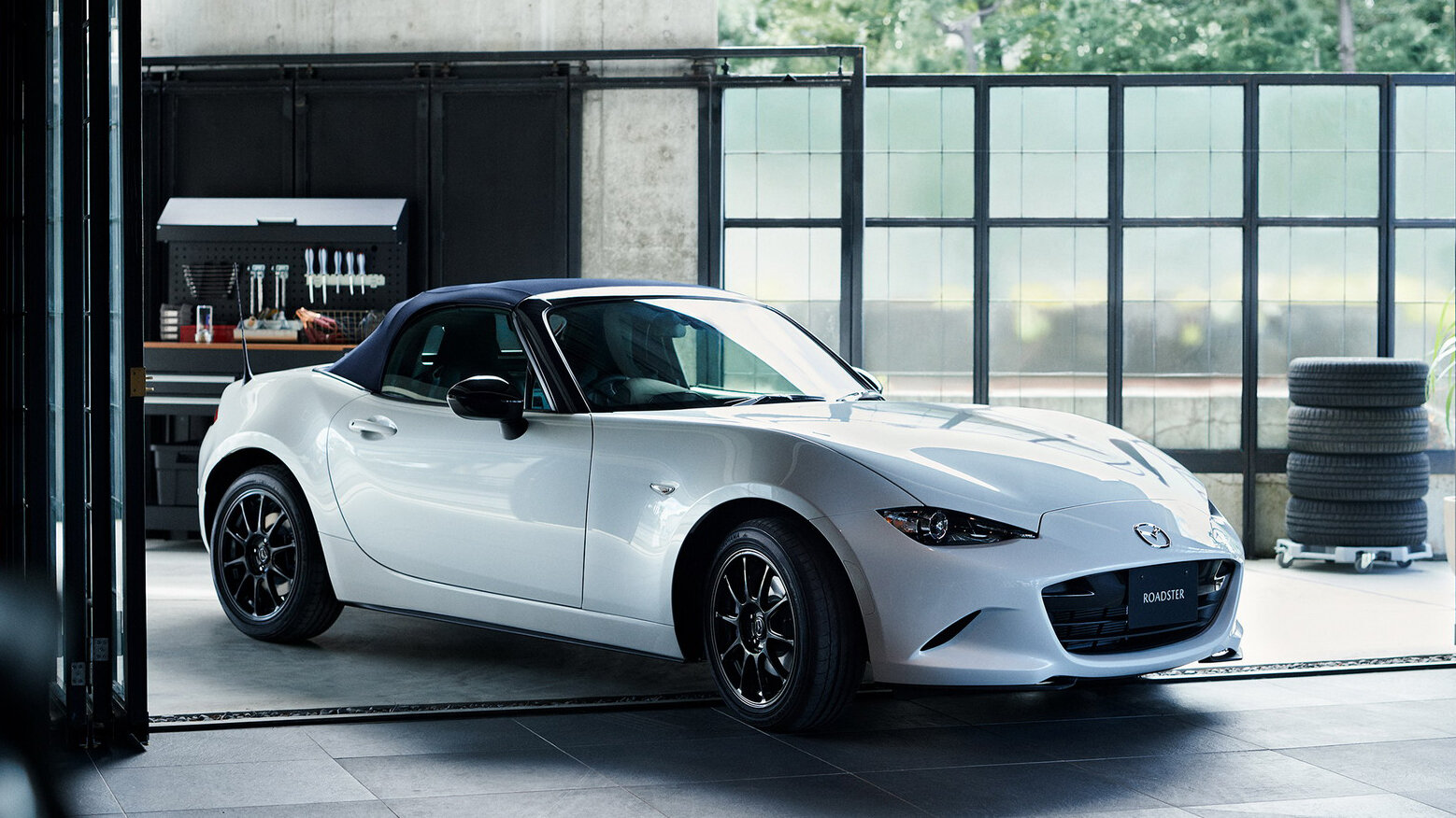 Представлена обновлённая Mazda MX-5 с продвинутой системой стабилизации