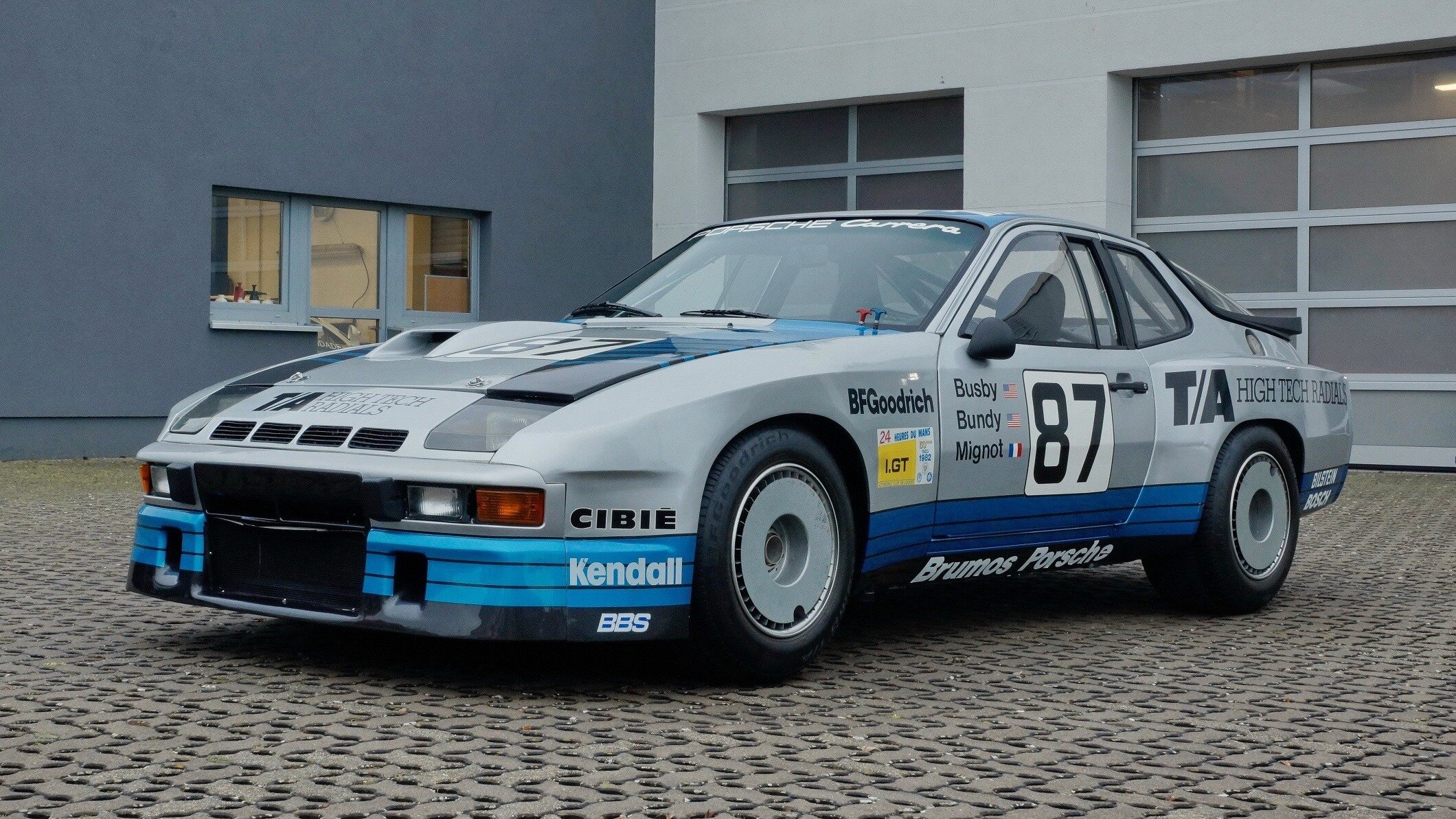 На продажу выставлен редчайший Porsche — последний из 924 Carrera GTR