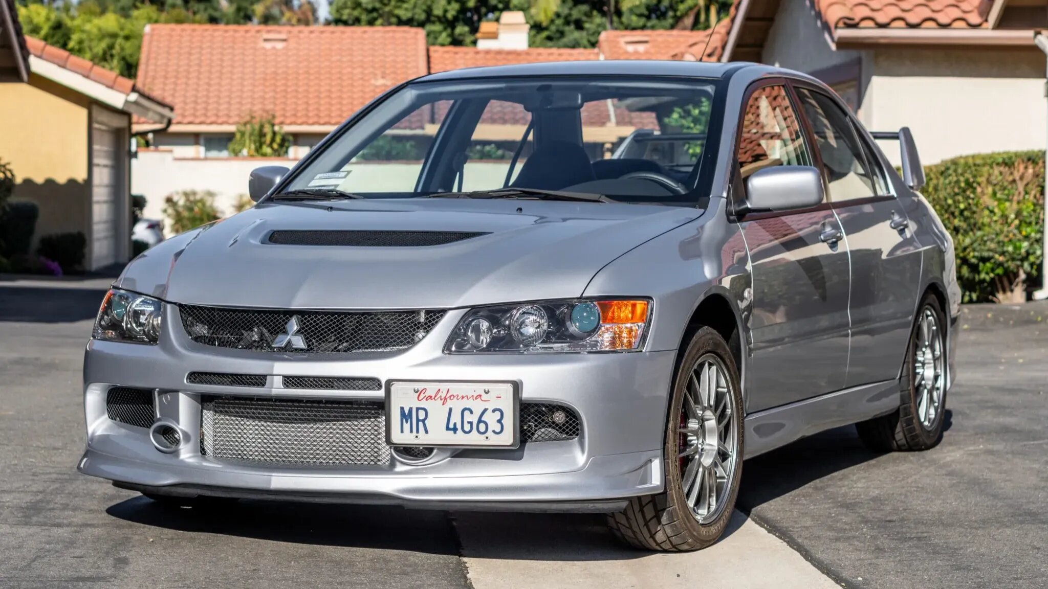 18-летний Mitsubishi Lancer Evo IX продали в пять раз дороже первоначальной цены
