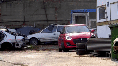 Дрифтер дал угла на двух хэтчбеках Suzuki Swift (по очереди)