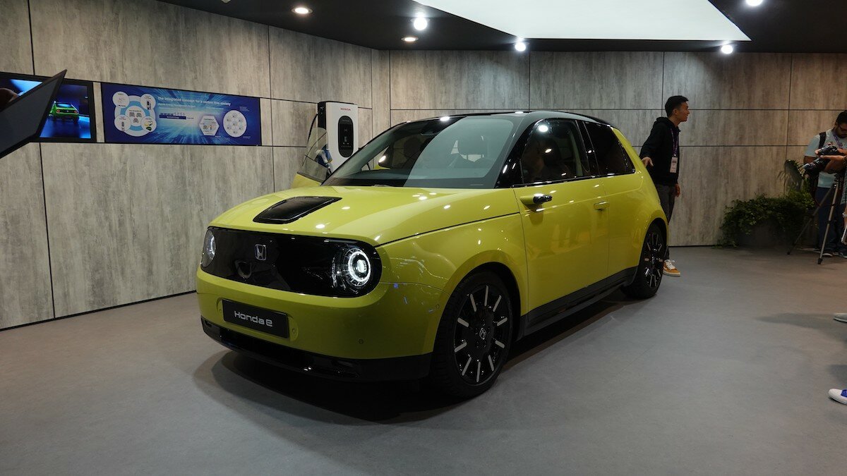 Новому маленькому хэтчбеку Honda назначили внушительный ценник