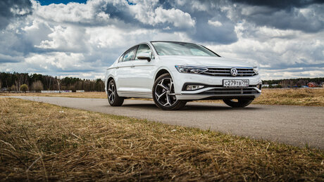 Ветер с запада: подробный тест обновлённого седана Volkswagen Passat