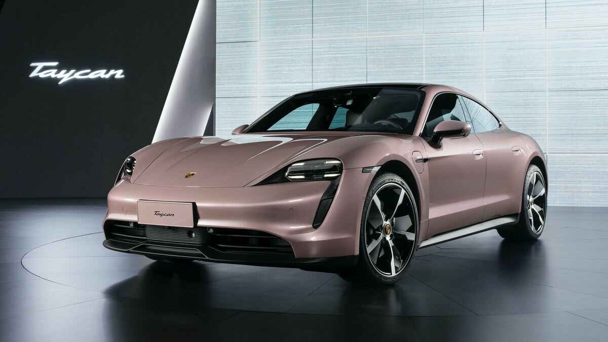 Представлена самая дешёвая версия Porsche Taycan