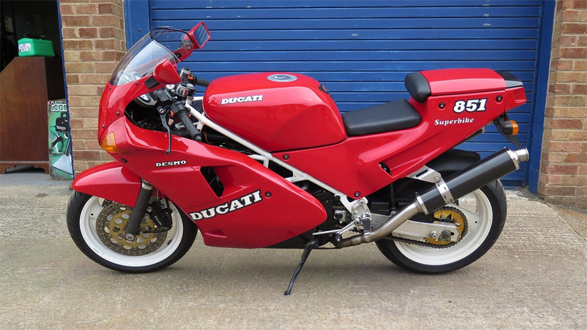 Спортбайк Ducati экс-ведущих Top Gear пустят с молотка