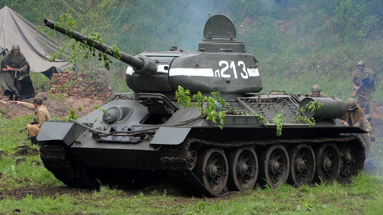Поперёк пробок: 7 убойных военных машин, которые можно купить