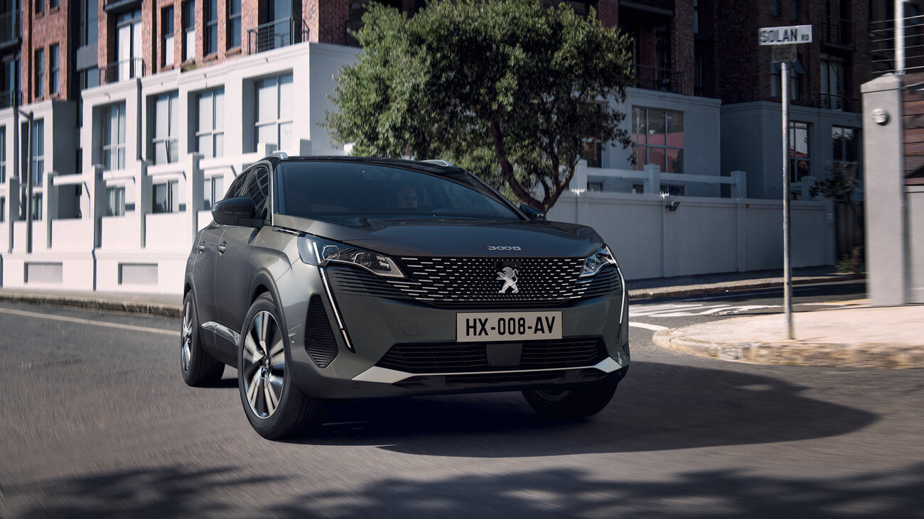 Названы российские цены на обновлённые кроссоверы Peugeot 3008 и 5008