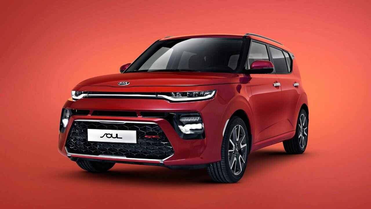 Компания Kia обновила комплектации и цены кроссовера Soul для России