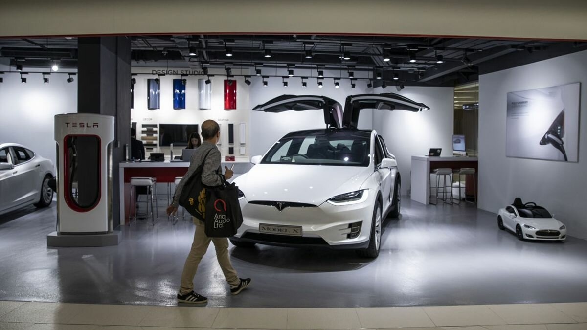 Tesla начнёт принимать Bitcoin в оплату своих электрокаров