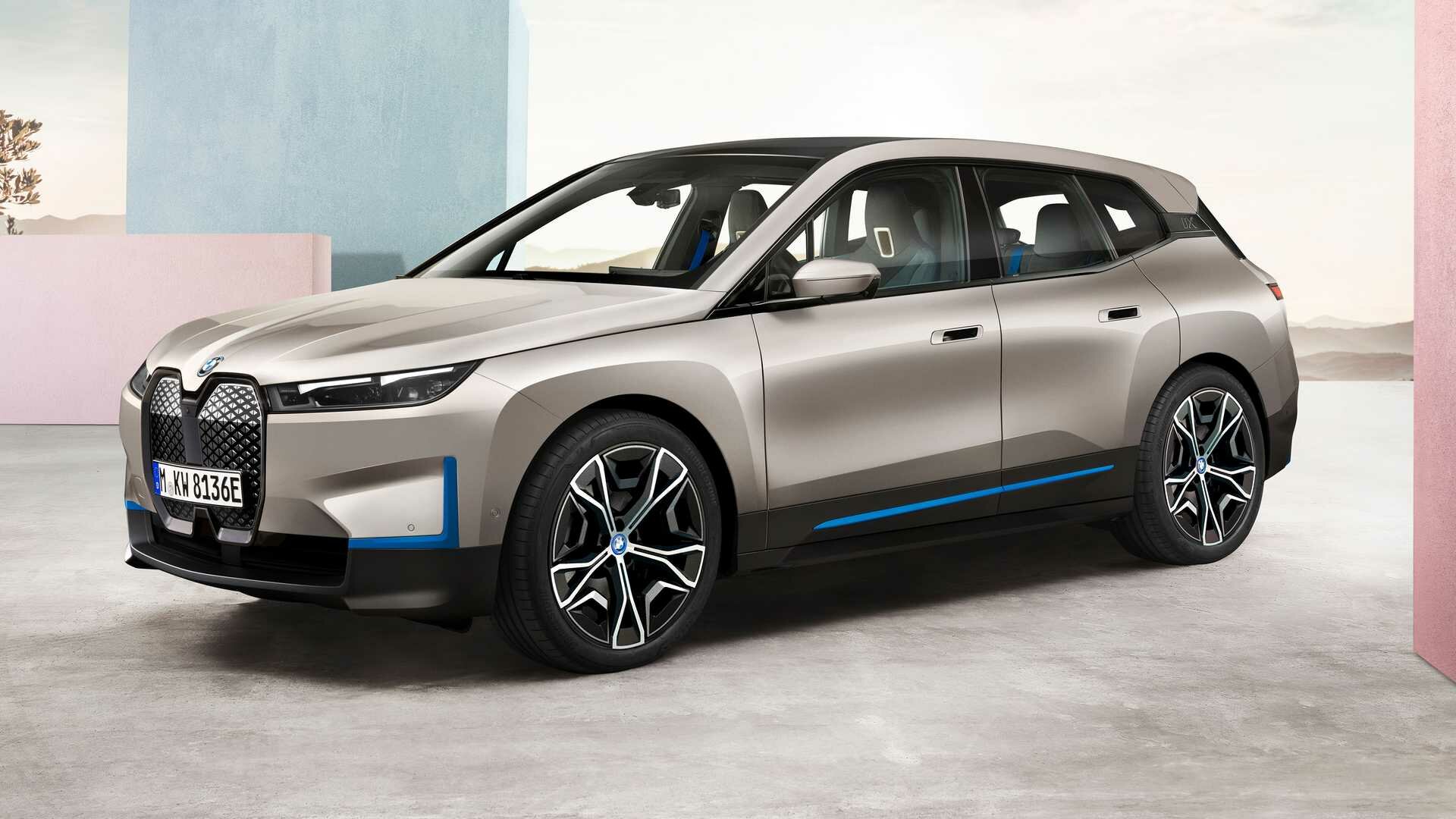 Новые подробности об электрическом флагмане BMW: управление жестами и стеклянная крыша