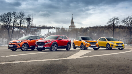 Мелочь, а приятная. Mazda CX-30 против Peugeot 2008, Toyota C-HR и Kia XCeed