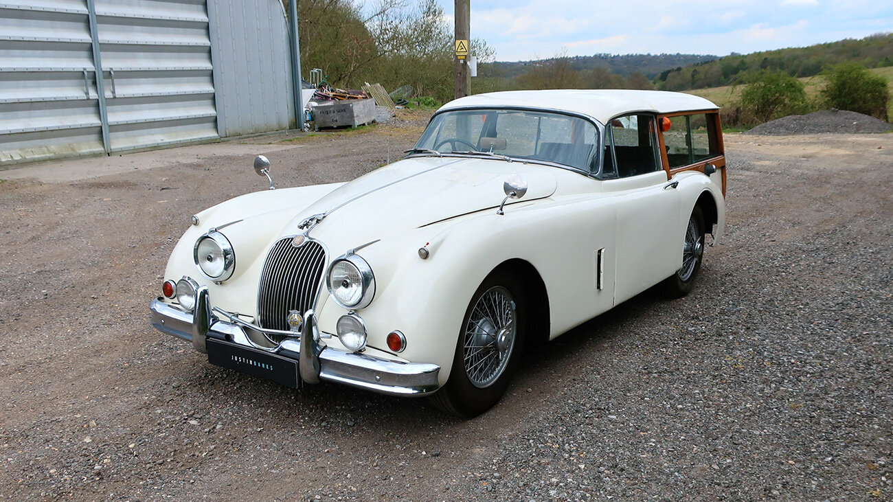 «Деревянный» универсал Jaguar XK150 выставили на продажу, но у Ягуара таких не было