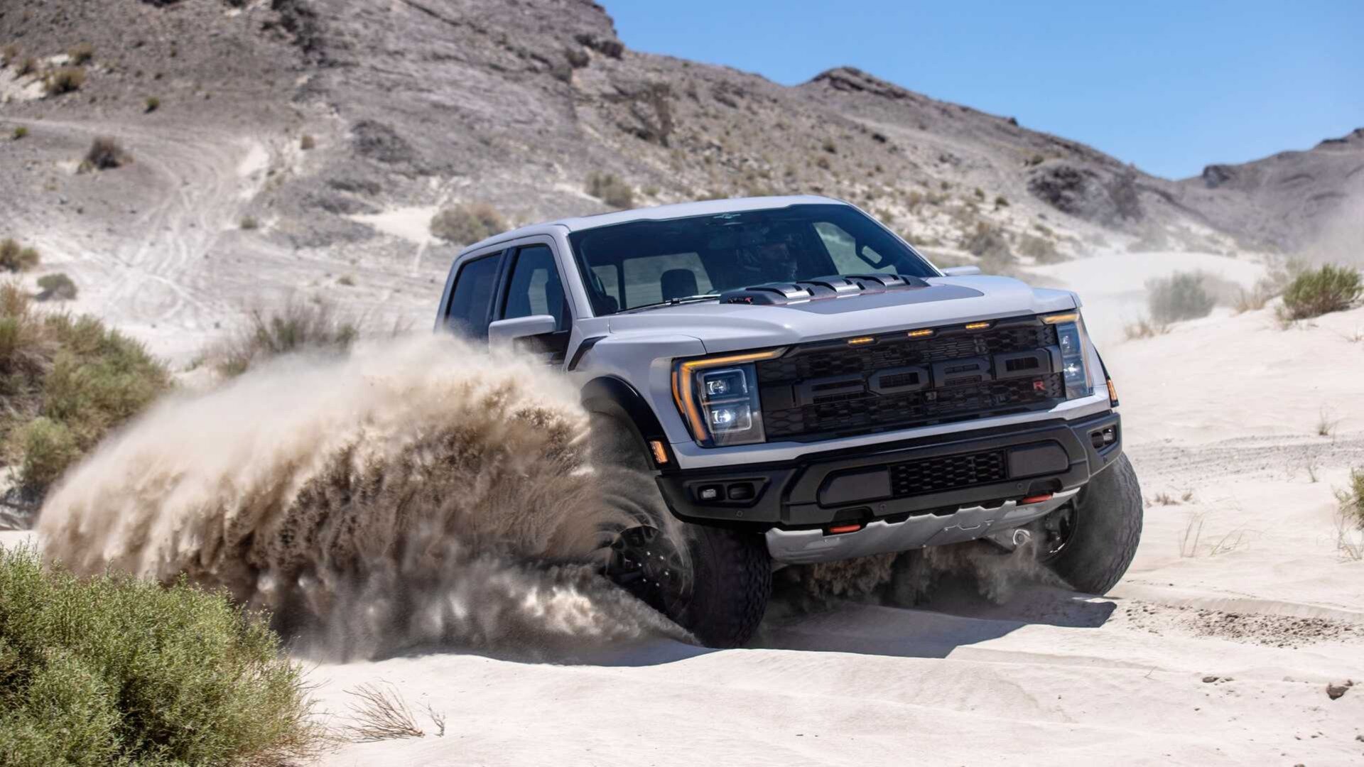 Ford представил F-150 Raptor R — второй по мощности серийный пикап в мире