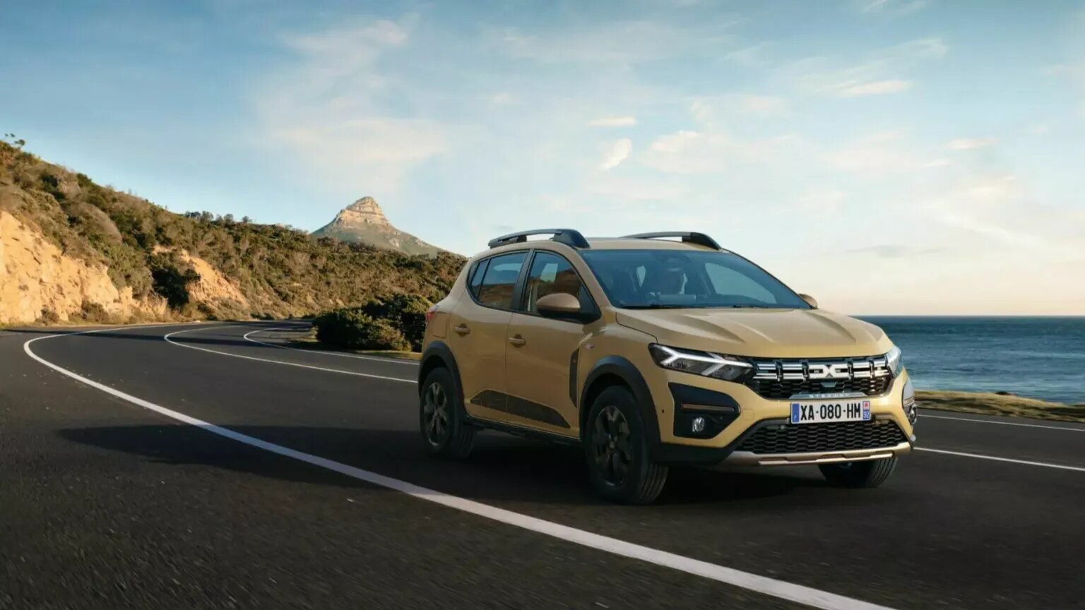 Logan, Sandero и Jogger получили в Европе больше систем безопасности и новые цвета