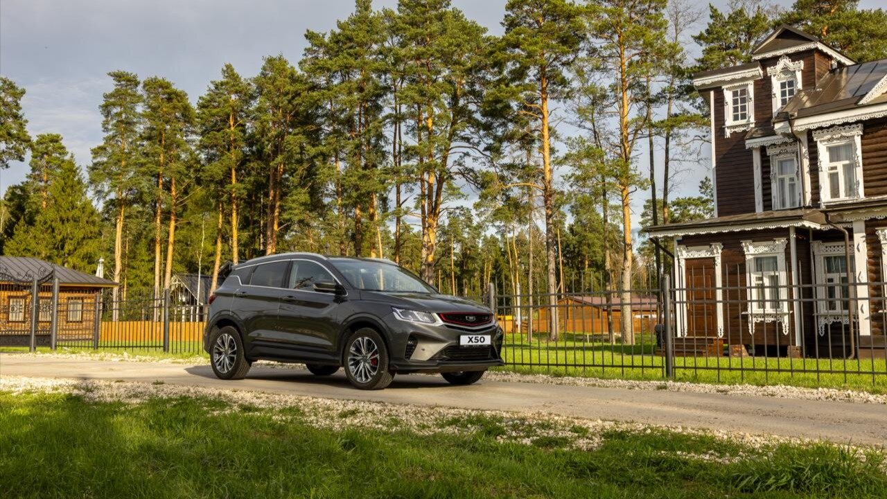 Сентябрьские продажи новых автомобилей стали рекордными с начала года: список самых популярных моделей