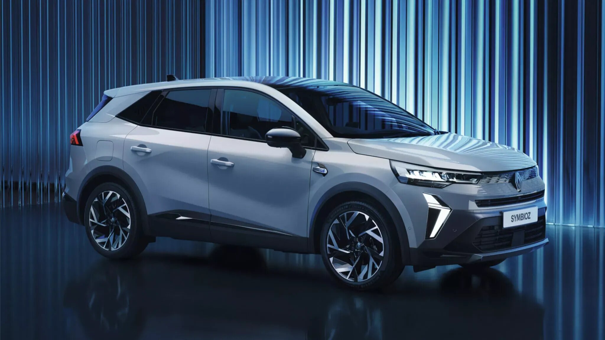 Представлен компактный кроссовер Renault Symbioz: гибрид и сервисы Google