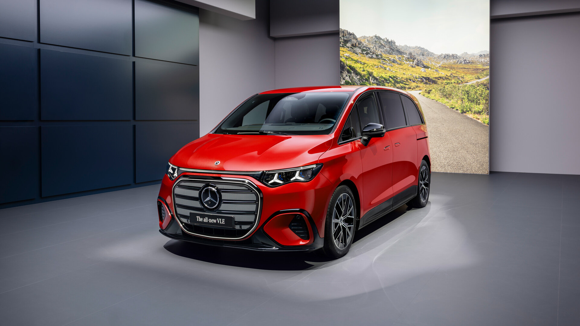 Сиденьями нового вэна Mercedes-Benz VLE можно управлять с телефона