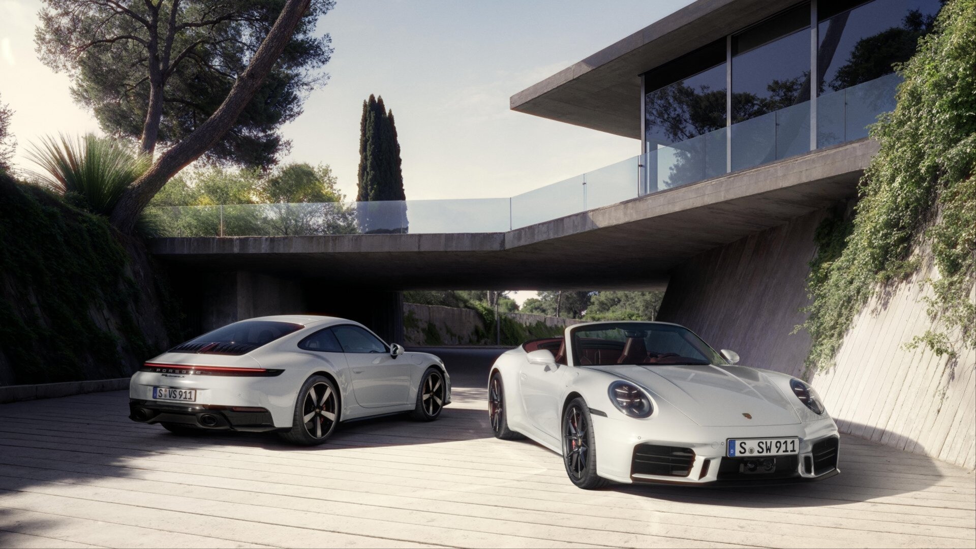 Компания Porsche представила обновлённый 911 Carrera S с разгоном до сотни за 3,3 секунды