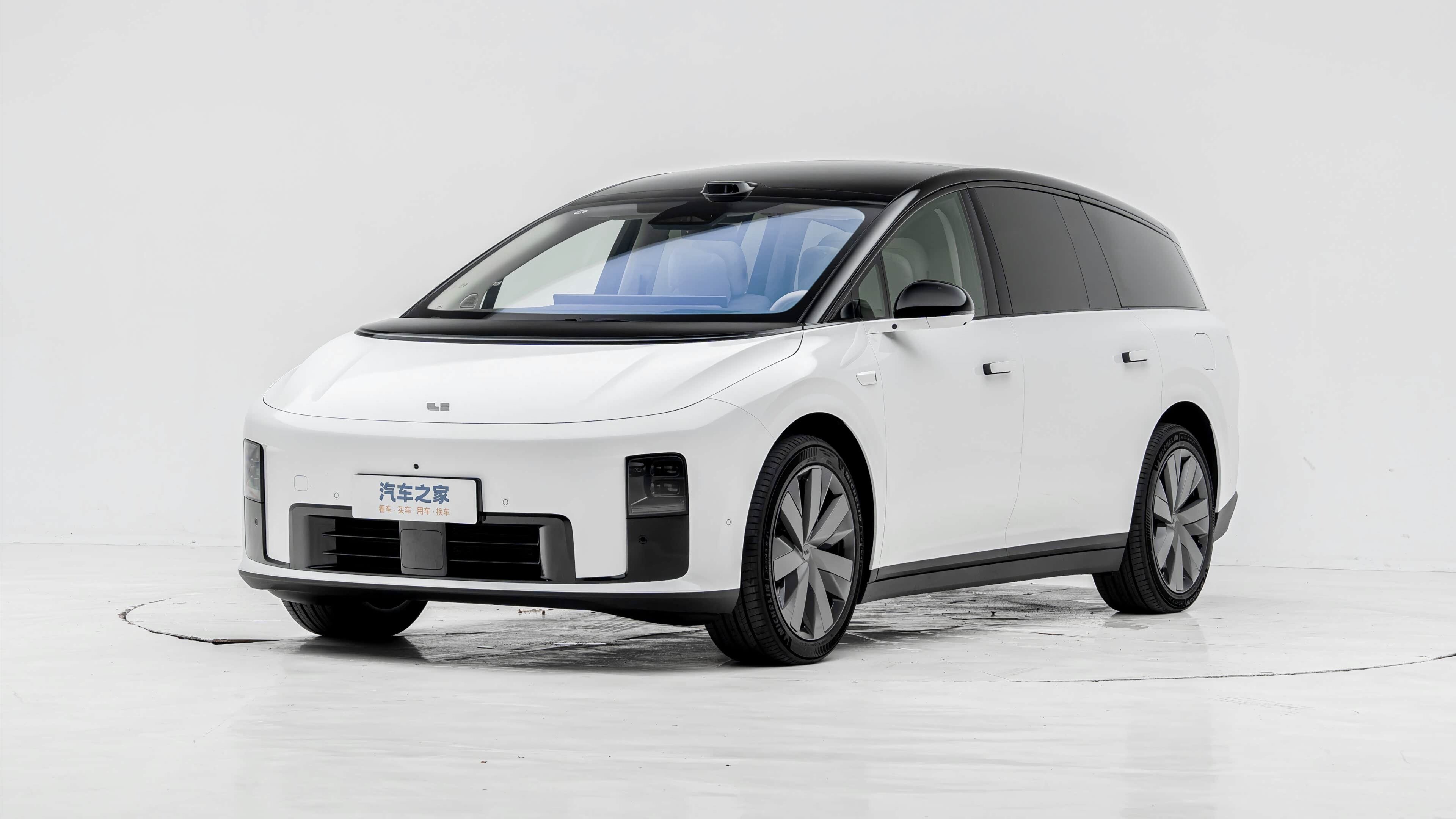 Полностью рассекречен электрический шестиместный кроссовер Li Auto i8