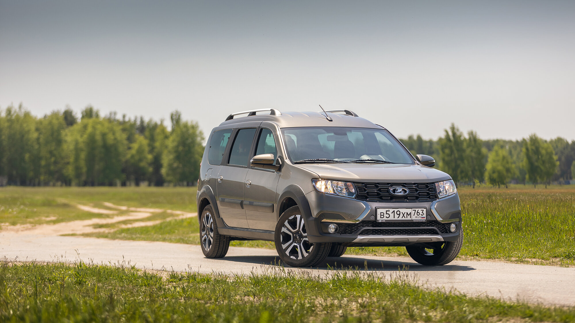 Тариф семейный. Все плюсы и минусы Lada Largus Cross: подробный тест
