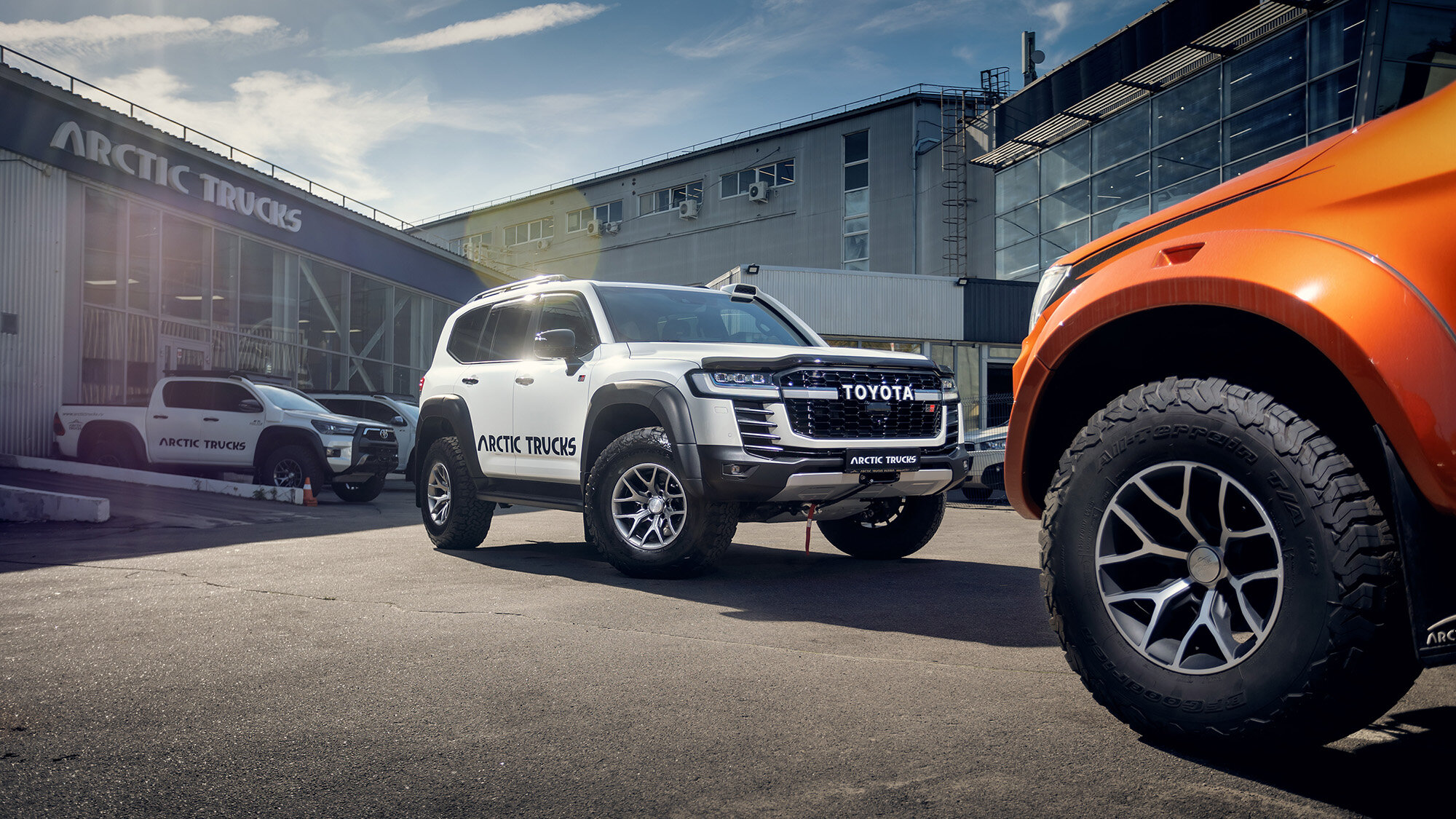 Самый вездеходный Toyota Land Cruiser 300 в России: как устроен и кто его построил