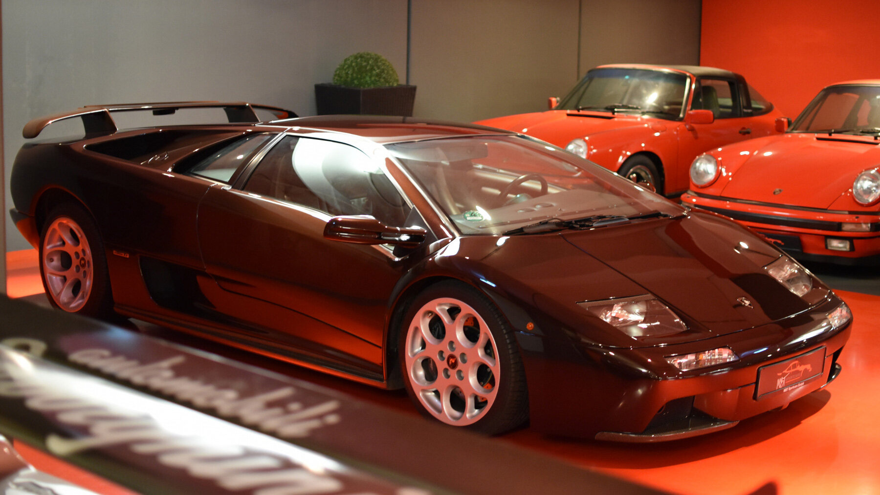 Один из последних выпущенных Lamborghini Diablo выставили на продажу