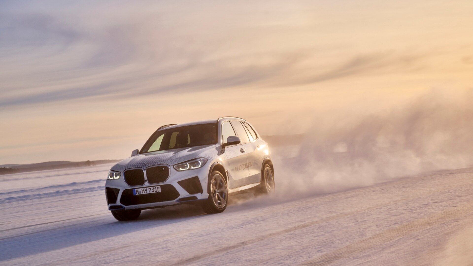 BMW тестирует морозами водородную версию X5