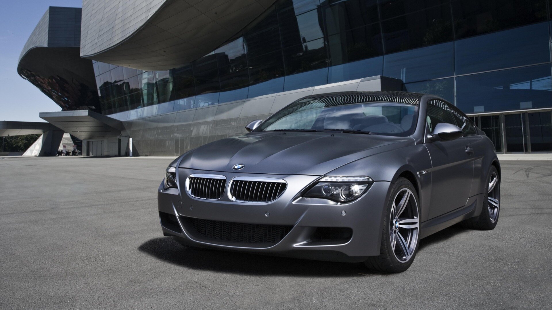 BMW откажется от кроссовера XM, но возродит 6 серию