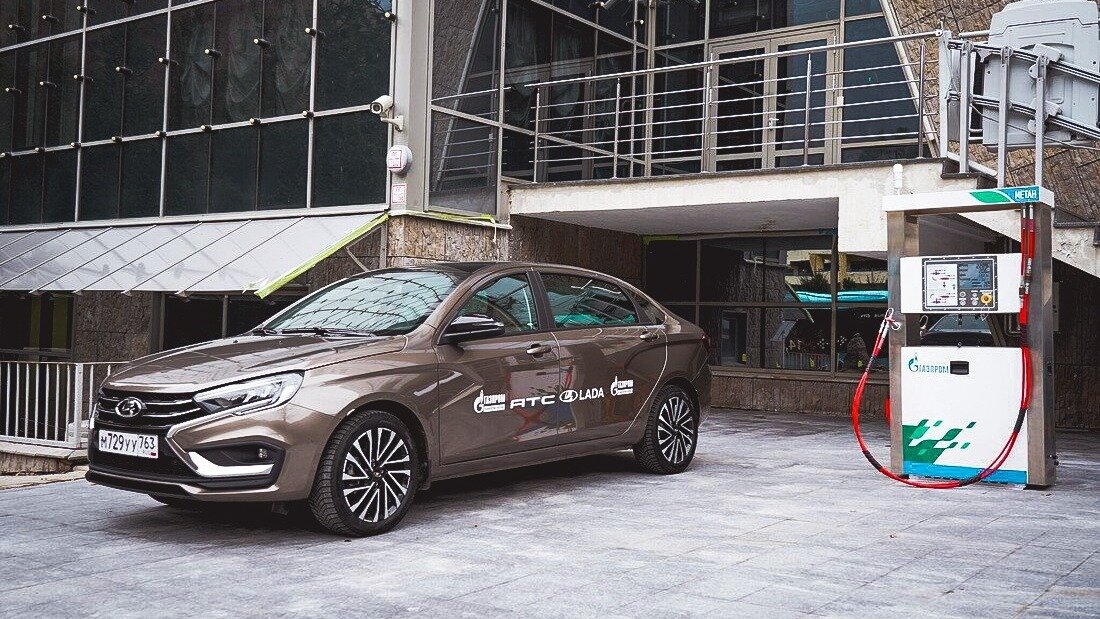 В России начались испытания Lada Aura на метане
