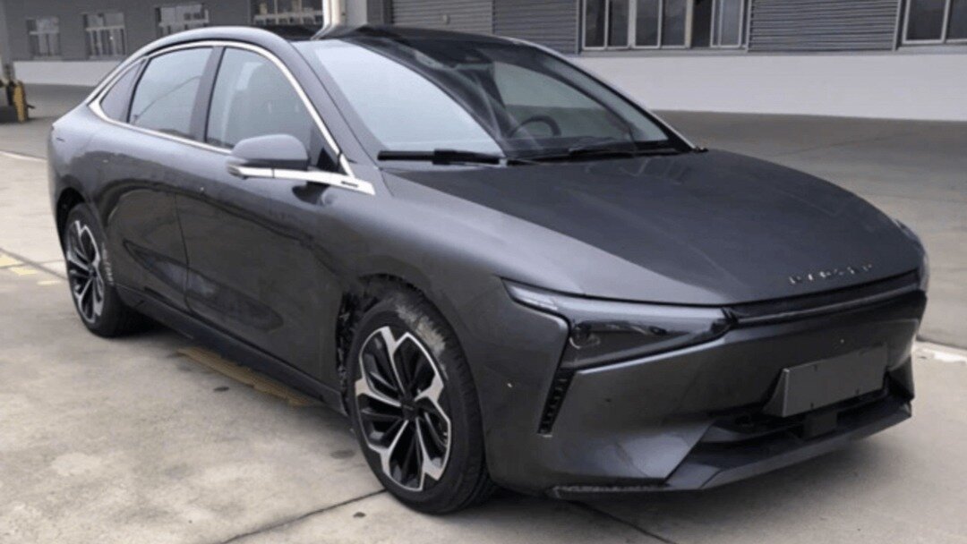 Chery готовит два новых электроседана с разгоном до 100 км/ч за 3 секунды