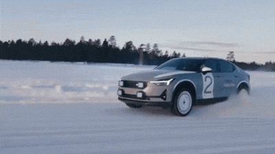 Посмотрите на заезды раллийного электрокара Polestar 2 за Полярным кругом