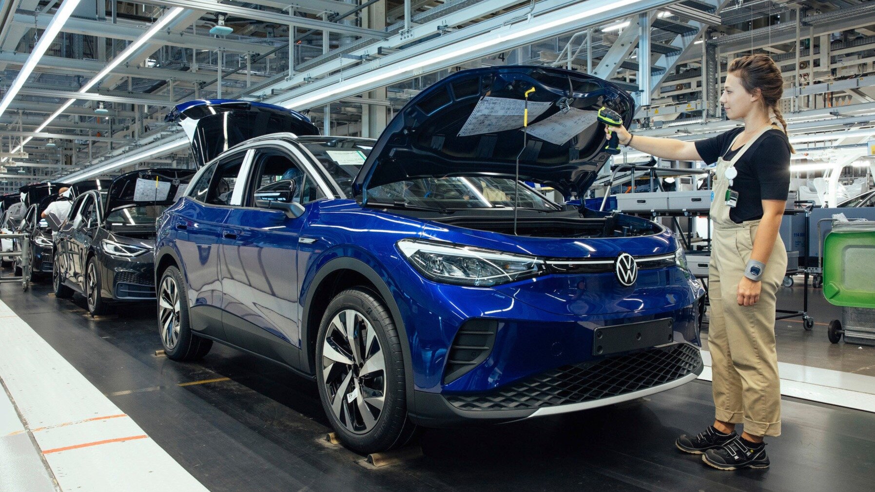 В Узбекистане наладят производство гибридов и электрокаров Volkswagen
