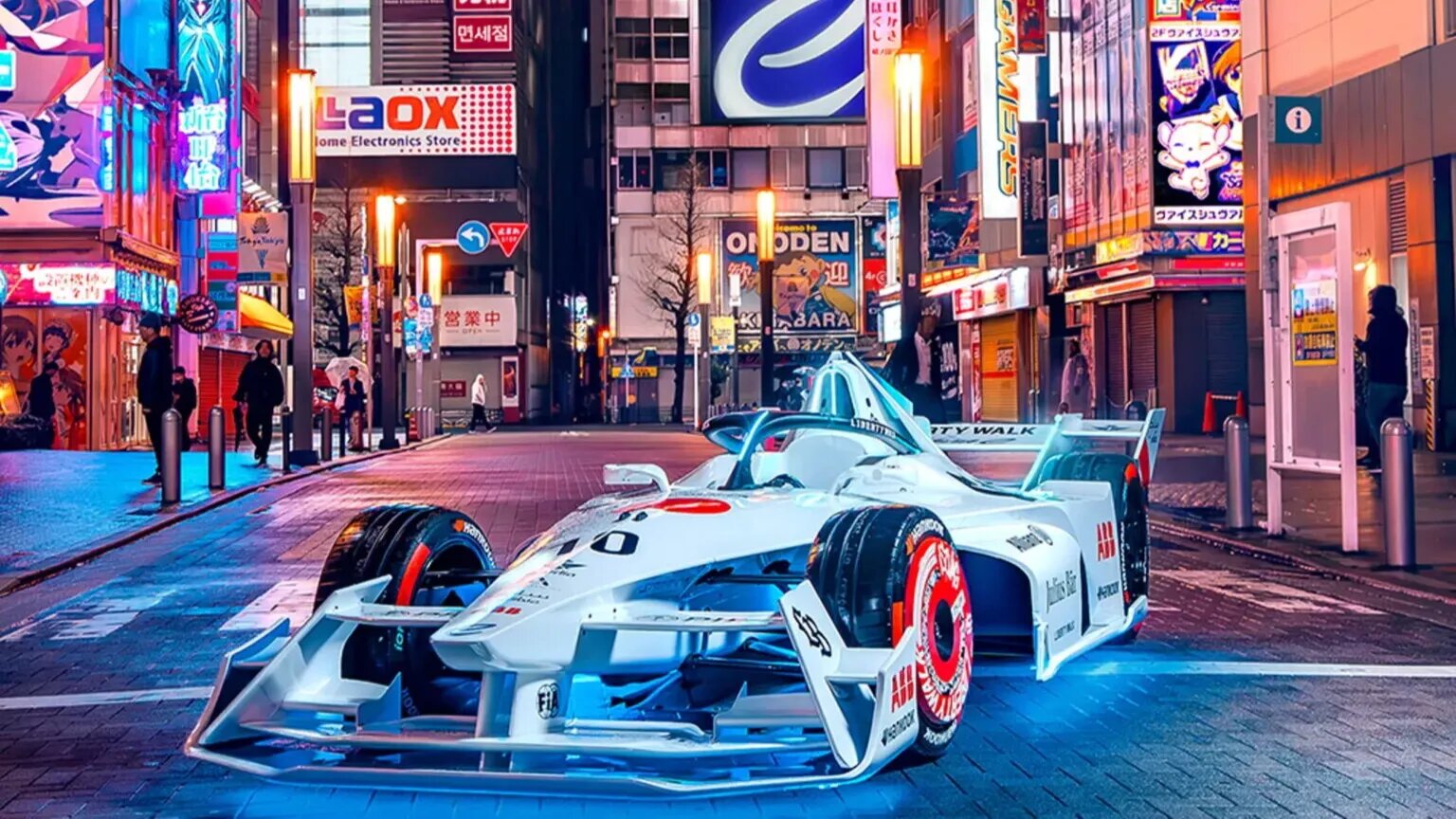 Японские тюнеры из Liberty Walk прокачали болид Формулы-Е