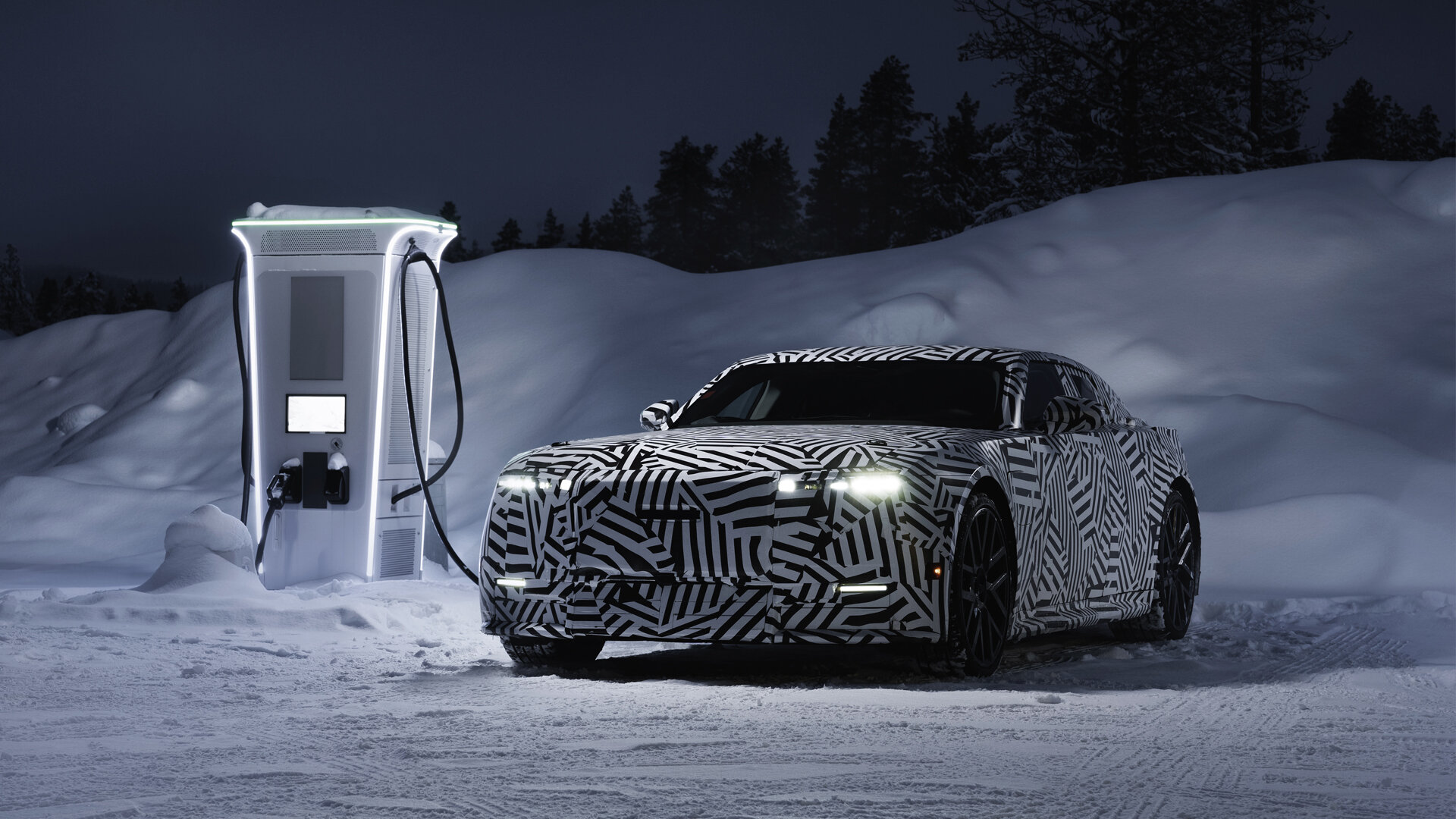 Новый Jaguar на батарейках будет дальнобойным и 1000-сильным
