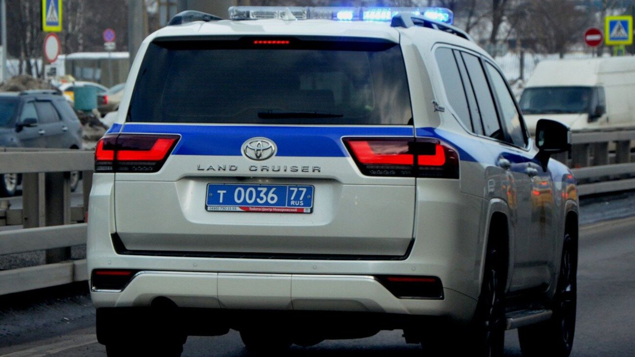 В гараже московской полиции появился новый Toyota Land Cruiser